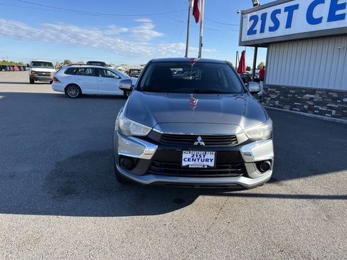 Used 2016 Mitsubishi Outlander Sport ES image 3