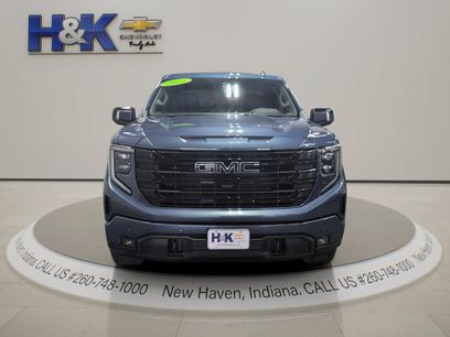 Used 2025 GMC Sierra 1500 Elevation w/ Elevation Premium Package