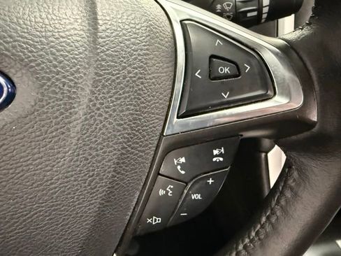 Used 2016 Ford Fusion SE image 17