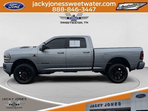 Used 2024 RAM 2500 Laramie w/ Night Edition AWD/4WD image 2