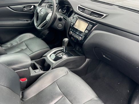 Used 2016 Nissan Rogue SL image 13