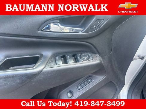 Used 2021 Chevrolet Equinox LT AWD/4WD image 18