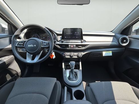 Used 2023 Kia Forte LXS w/ LXS Technology Package FWD image 20