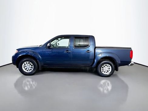 Used 2017 Nissan Frontier SV w/ SV Value Truck Package AWD/4WD image 9