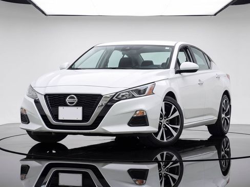 Used 2019 Nissan Altima 2.5 S FWD image 1