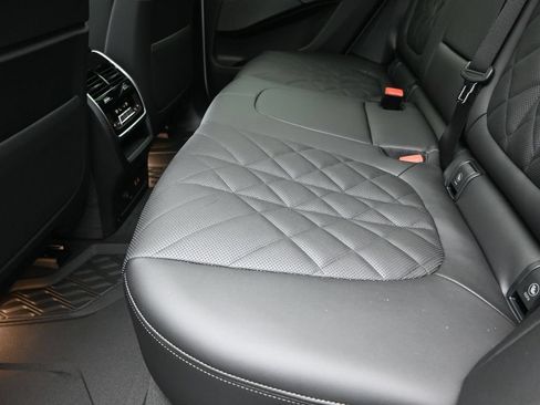 New 2026 BMW X5 sDrive40i w/ M Sport Package RWD image 16