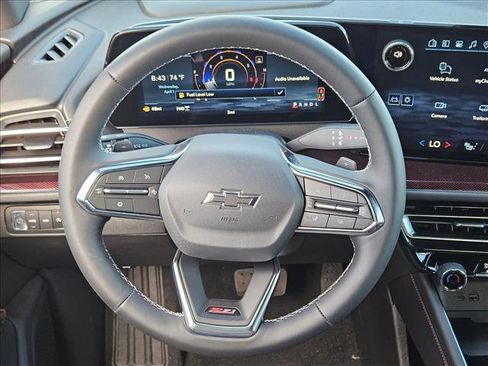 New 2026 Chevrolet Traverse Z71 w/ Driver Confidence Package AWD/4WD image 12