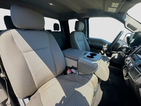 Used 2018 Ford F150 XLT AWD/4WD image 32