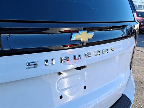 New 2026 Chevrolet Suburban LS image 17