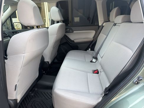 Used 2018 Subaru Forester 2.5i Premium w/ All-Weather Package AWD/4WD image 8
