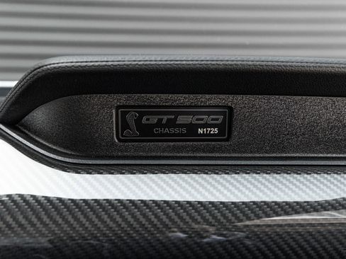 Used 2022 Ford Mustang Shelby GT500 w/ Carbon Fiber Track Pack RWD image 39