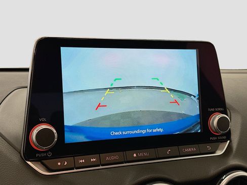 Used 2025 Nissan Sentra SV image 22