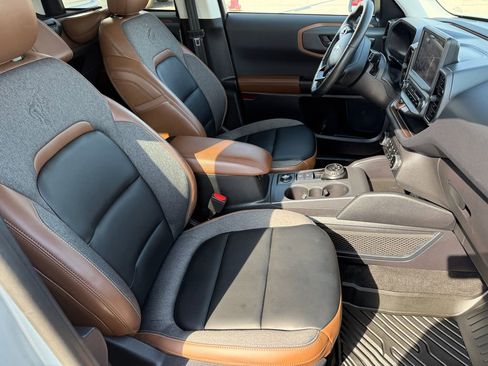 Used 2024 Ford Bronco Sport Outer Banks w/ Tech Package image 10