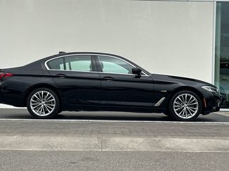 Used 2023 BMW 530e w/ Premium Package RWD video 2