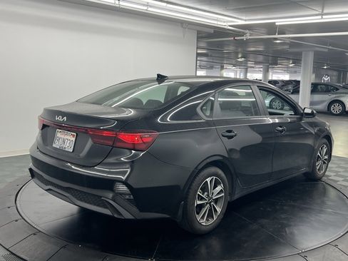 Used 2024 Kia Forte LXS image 4