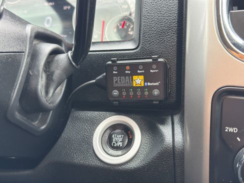 Used 2015 RAM 3500 Laramie AWD/4WD image 23