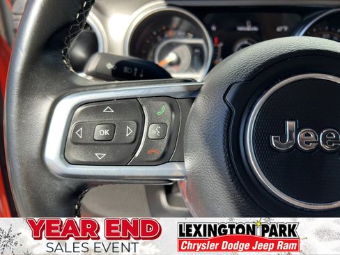 Used 2020 Jeep Wrangler Unlimited Sahara image 17