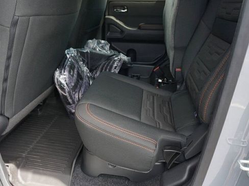 New 2025 Nissan Frontier PRO-4X image 30