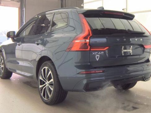 Used 2023 Volvo XC60 B6 Ultimate w/ Climate Package image 7