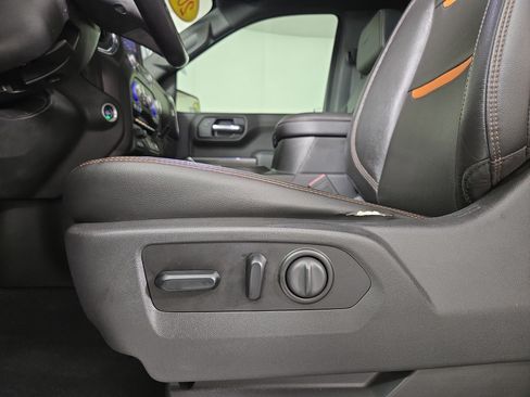 Used 2020 GMC Sierra 1500 AT4 w/ AT4 Premium Package AWD/4WD image 32
