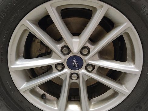 Used 2018 Ford Focus SE FWD image 31
