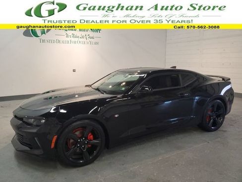 Used 2017 Chevrolet Camaro LT RWD image 1