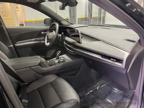 Used 2024 Cadillac XT4 Premium Luxury w/ Active Safety Package image 25