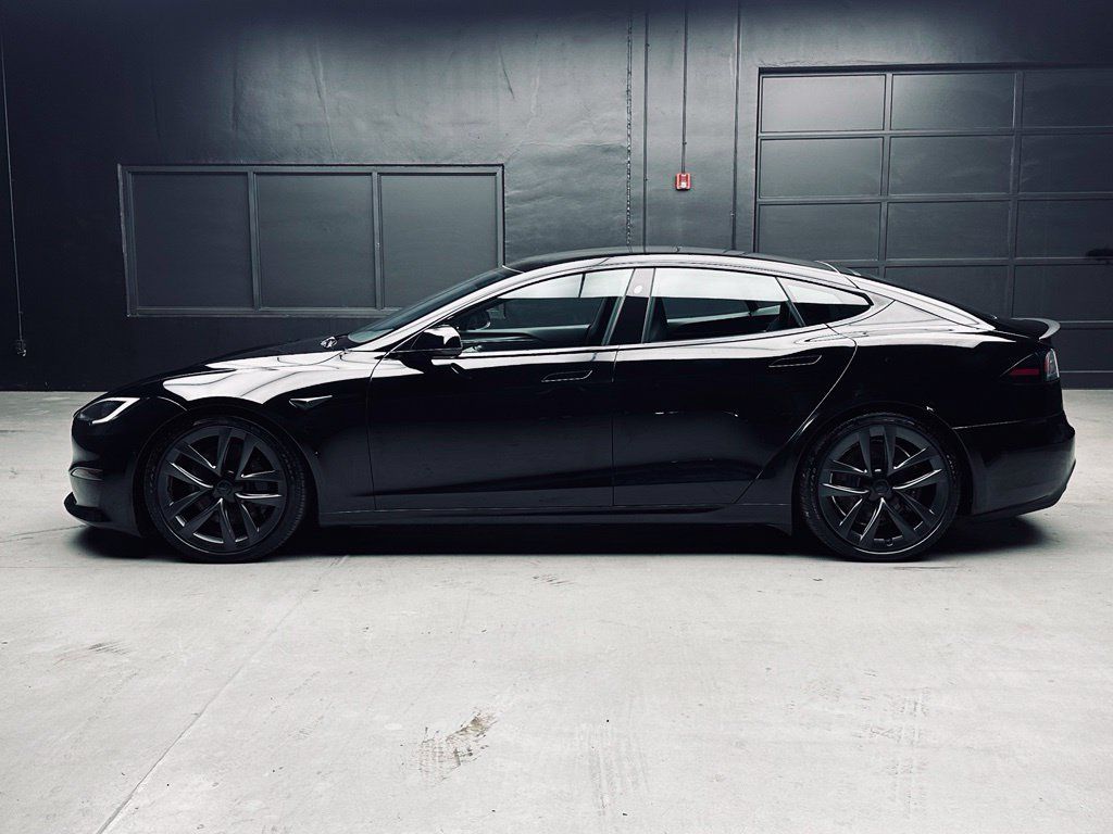 Used 2022 Tesla Model S Plaid AWD/4WD image 3
