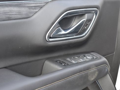 Used 2021 GMC Yukon XL SLT AWD/4WD image 27