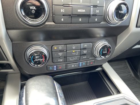 Certified 2020 Ford F150 Lariat w/ Equipment Group 502A Luxury AWD/4WD image 13