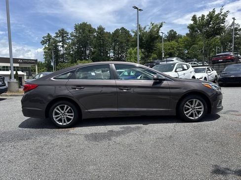 Used 2017 Hyundai Sonata SE FWD image 8