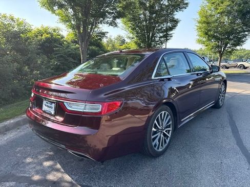 Used 2017 Lincoln Continental Select FWD image 8
