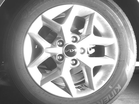 Used 2025 Kia Soul LX w/ LX Technology Package FWD image 14