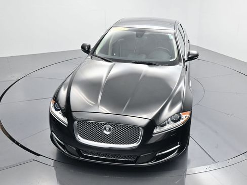 Used 2011 Jaguar XJ L image 48