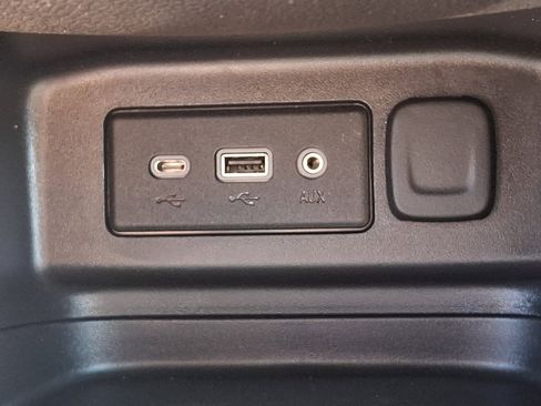 Certified 2024 Chevrolet Equinox LT FWD image 23