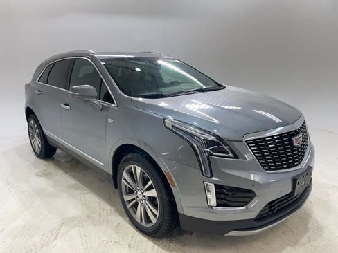 Used 2024 Cadillac XT5 Premium Luxury image 3