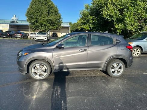 Used 2018 Honda HR-V LX image 4