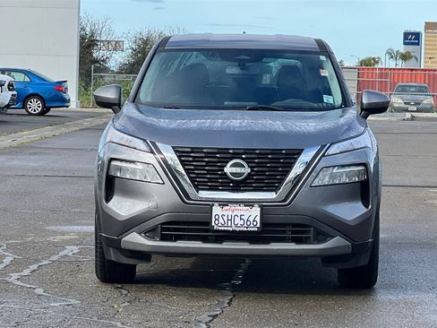 Used 2023 Nissan Rogue SV image 11