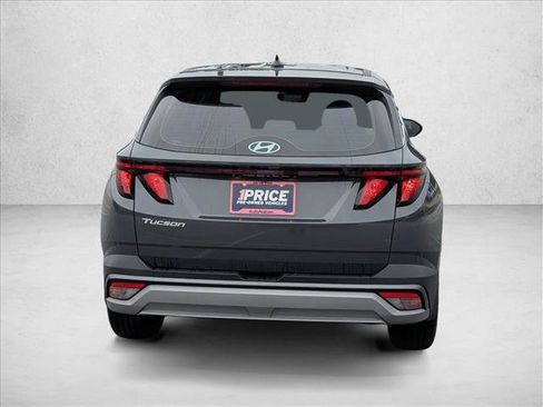Certified 2026 Hyundai Tucson SE FWD image 6