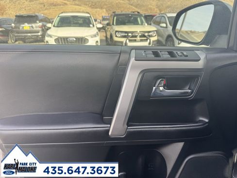 Used 2022 Toyota 4Runner SR5 image 8