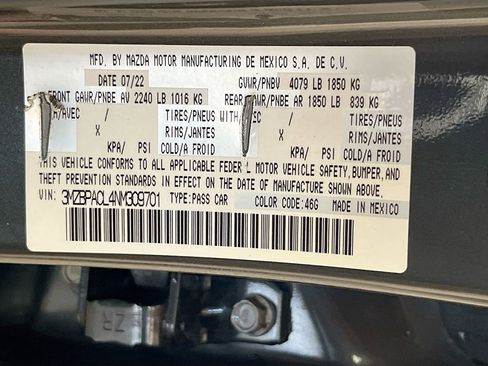 Used 2022 MAZDA MAZDA3 s image 31