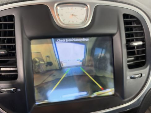 Used 2017 Chrysler 300 Touring w/ Value Package RWD image 24