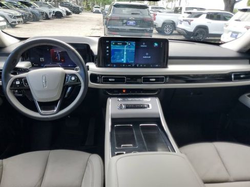 Used 2025 Lincoln Aviator Reserve w/ Jet Appearance Package RWD image 14