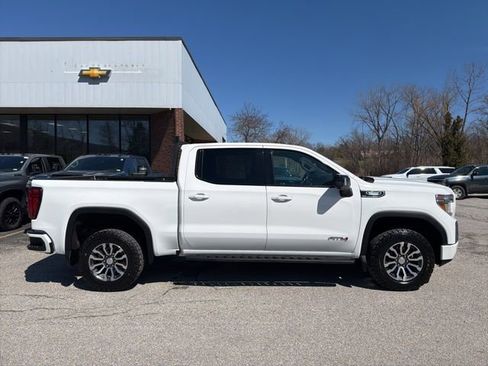 Used 2021 GMC Sierra 1500 AT4 w/ AT4 Premium Package AWD/4WD image 2