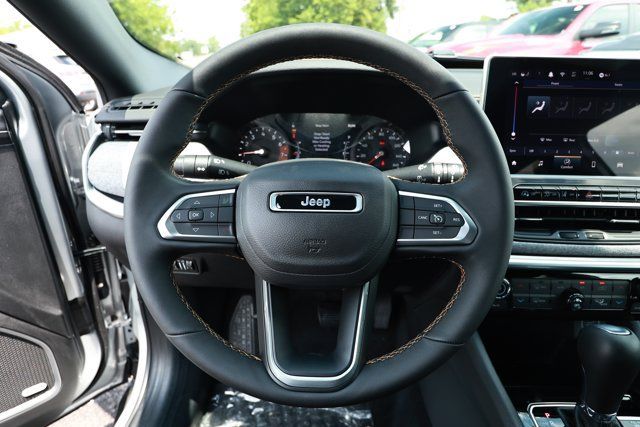New 2026 Jeep Compass Latitude AWD/4WD image 11