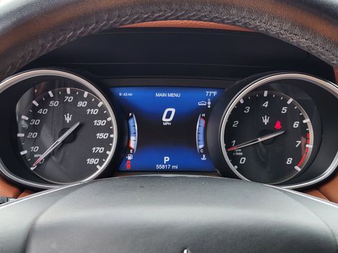 Used 2018 Maserati Levante GranSport AWD/4WD image 19