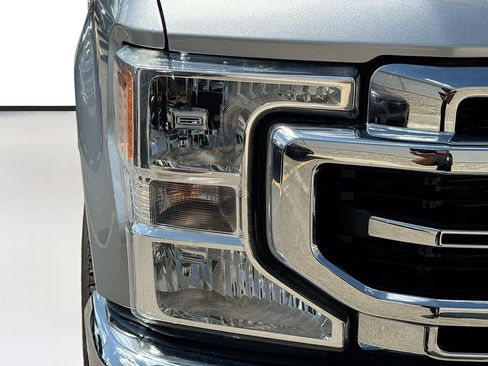 Used 2020 Ford F350 Lariat w/ FX4 Off-Road Package AWD/4WD image 35