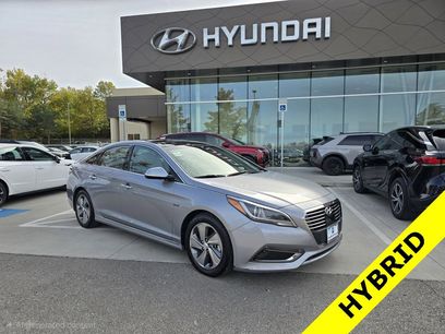 Used 2017 Hyundai Sonata Limited w/ Ultimate Package 02