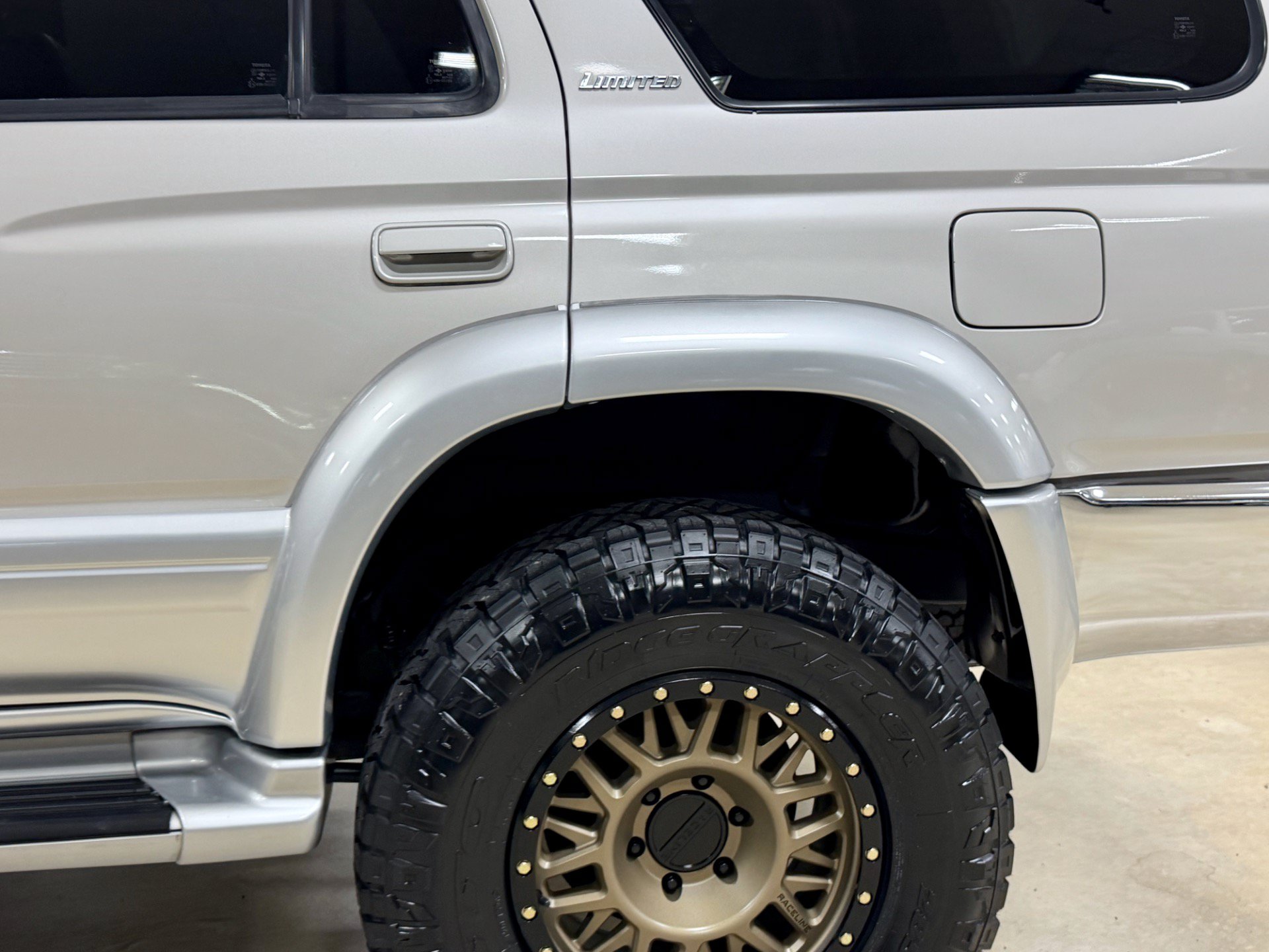 Used 1996 Toyota 4Runner Limited AWD/4WD image 18