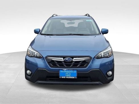 Used 2022 Subaru Crosstrek 2.0i Premium image 2
